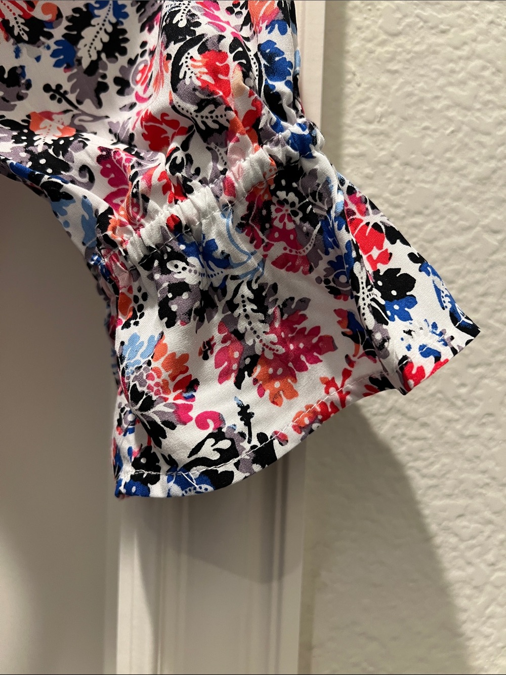 Multi-colored Tiered Long-Sleeve Top NWT - Picture 6 of 8